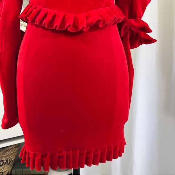 Hot Fashionista Red Matilda Velvet Long Sleeve Pleated Hem Mini Dress - Picture 3 of 16